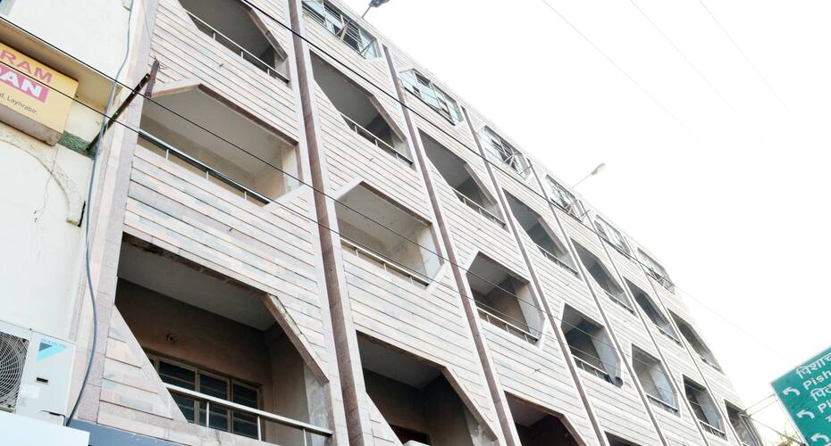 New International Hotel, Varanasi 5